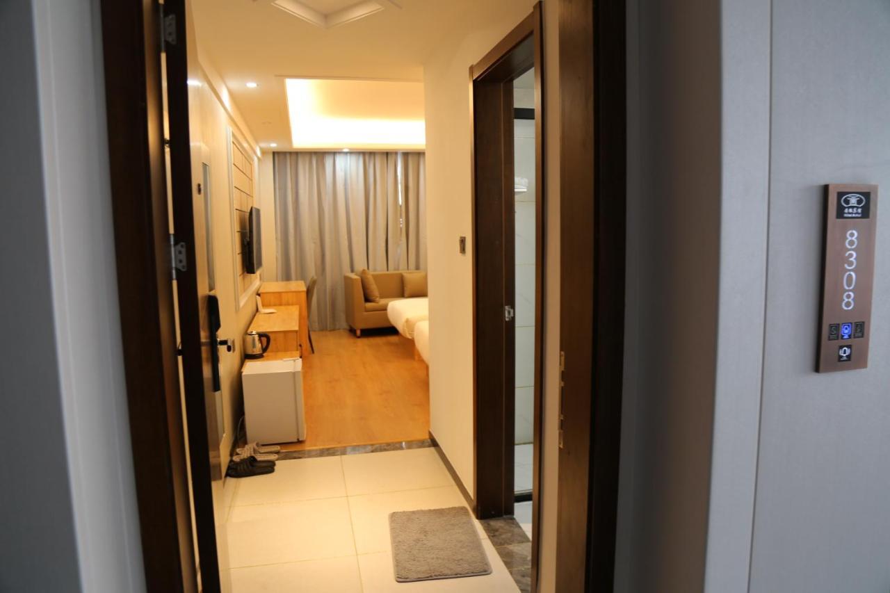 Hotel Anhui 洛美 外观 照片