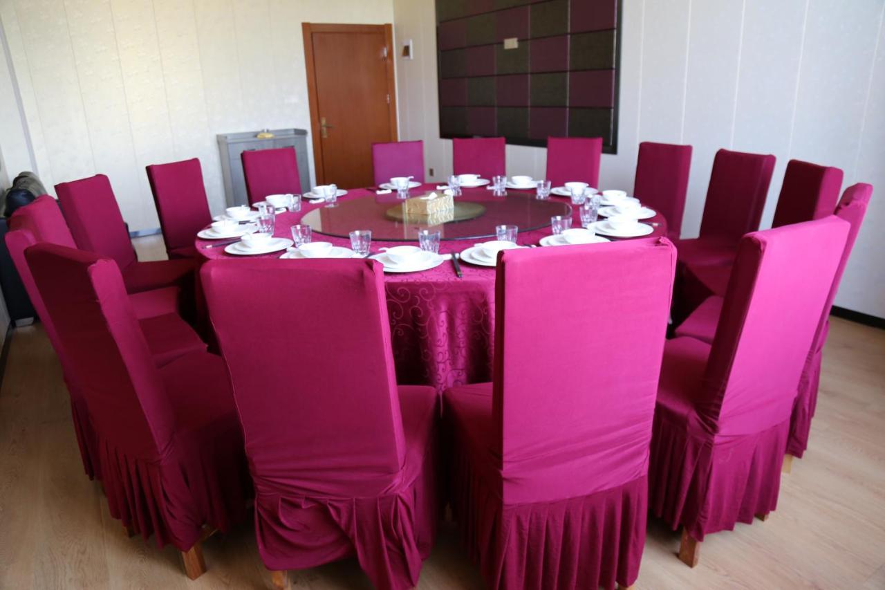 Hotel Anhui 洛美 外观 照片