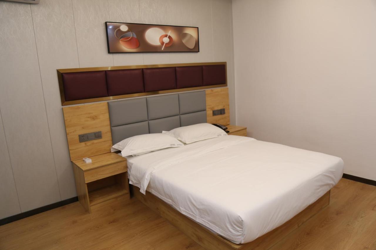 Hotel Anhui 洛美 外观 照片