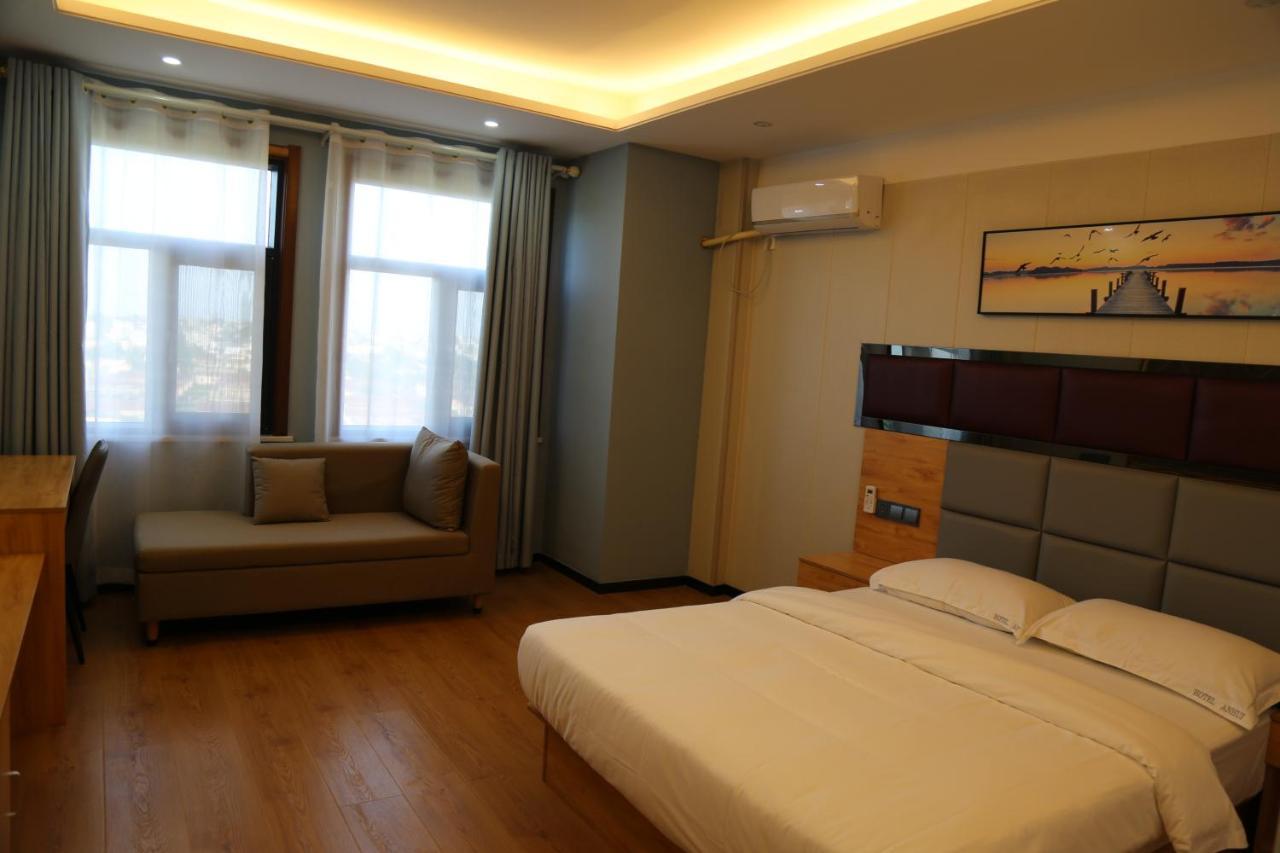 Hotel Anhui 洛美 外观 照片