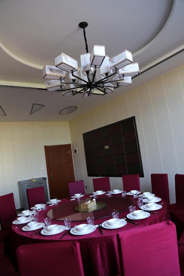 Hotel Anhui 洛美 外观 照片