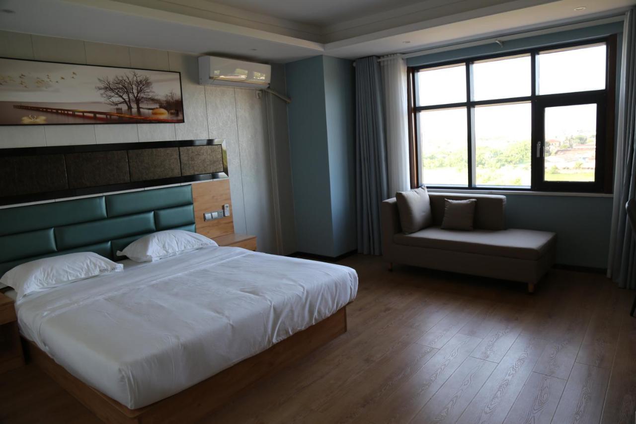 Hotel Anhui 洛美 外观 照片