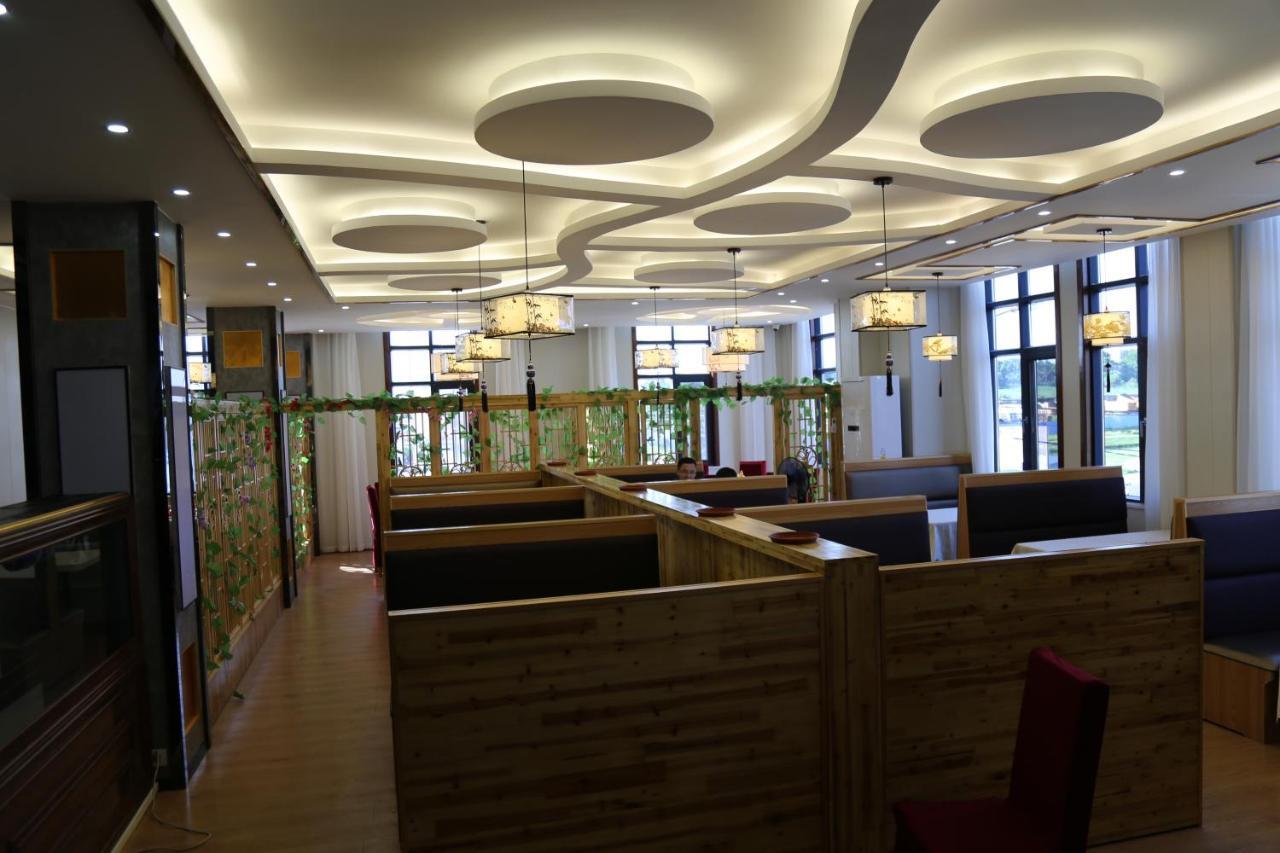 Hotel Anhui 洛美 外观 照片