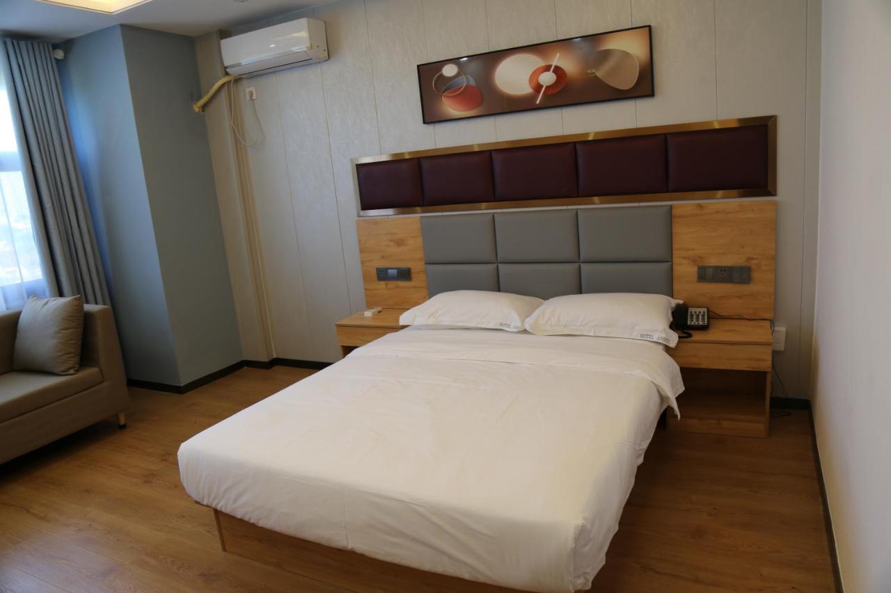 Hotel Anhui 洛美 外观 照片