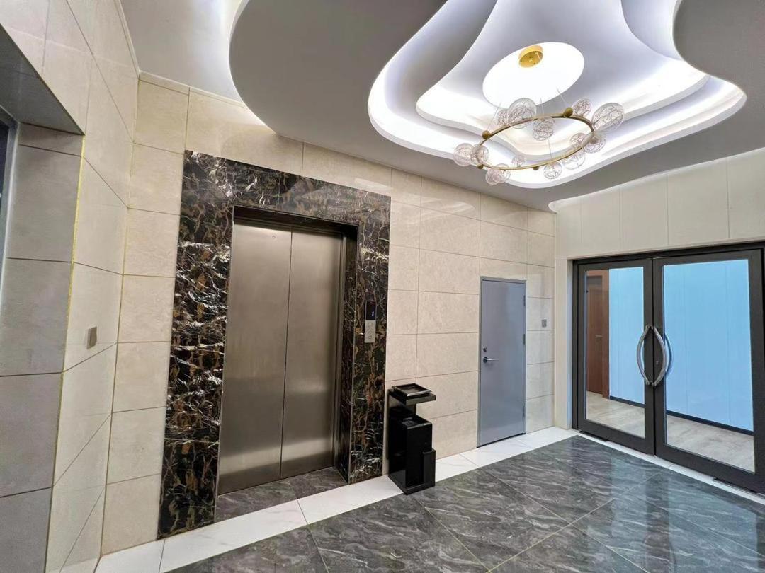 Hotel Anhui 洛美 外观 照片