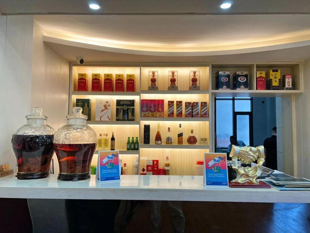 Hotel Anhui 洛美 外观 照片